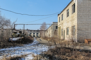 Оборонное предприятие в Уссурийске превратили в склад и автобазу