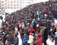 Мотогонки на льду собрали именитых спортсменов России