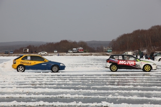 Автогонщики Приморья проверили на прочность водоем села Раковка под Уссурийском