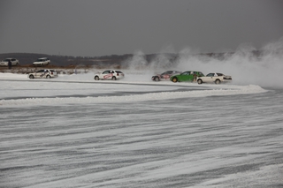 Автогонщики Приморья проверили на прочность водоем села Раковка под Уссурийском