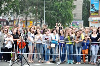 День молодёжи отметили на центральной площади Уссурийска