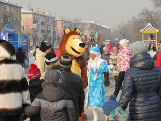 Новогодние народные гуляния не прекращаются в Уссурийске