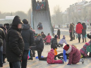 Новогодние народные гуляния не прекращаются в Уссурийске