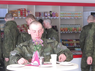 Солдатская чайная нового поколения открылась в одной из воинских частей Уссурийска