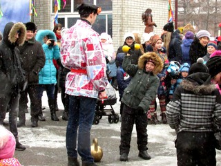 Русскую Масленицу широко отметили на улице Русской в Уссурийске