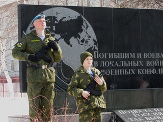 Подвиг десантников на высоте 776 в Аргунском ущелье вспоминали в Уссурийске