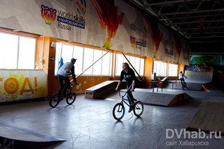 Жители Хабаровска и Уссурийска посоревновались в опасных трюках на BMX-контесте
