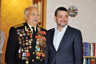 С окончанием Второй мировой войны уссурийских ветеранов поздравил глава администрации