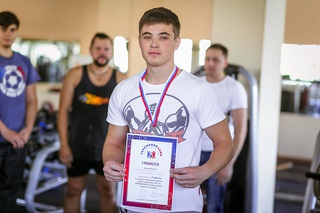 Чемпионат по армлифтингу собрал спортсменов в фитнес-клубе «Taekwondo Land» Уссурийска
