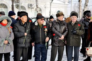 Уссурийцы почтили память павших на полях сражений