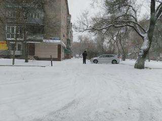 55 единиц техники убирают снег на дорогах Приморья