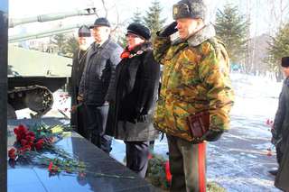 С Днем защитника Отечества уссурийских военнослужащих поздравил глава администрации