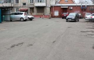 Евгений Корж продолжил осмотр дорог отремонтированных год назад в Уссурийске