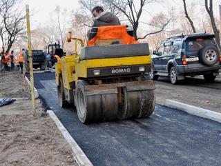 Работы по асфальтированию начались в Уссурийском городском округе