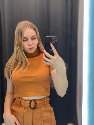 Модель из Уссурийска одержала победу на конкурсе красоты и была приглашена Московским блогером на съемки